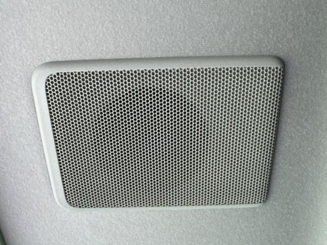 UZ0048414318_68_001.jpg