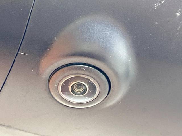 UZ0048108047_33_001.jpg