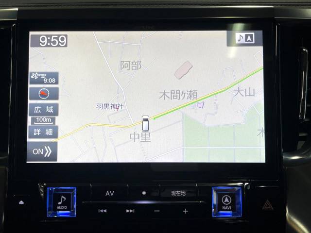 UZ0048021239_32_001.jpg