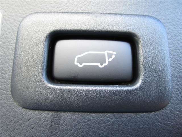 U00047839033_35_001.jpg