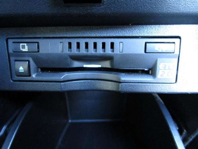 U00047839033_40_001.jpg