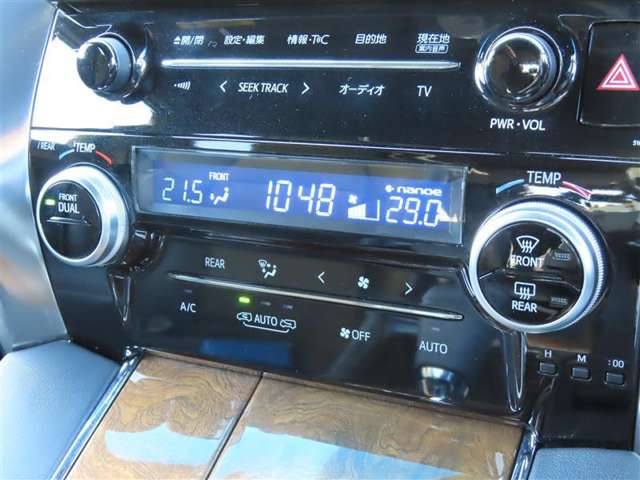 U00048122101_17_002.jpg