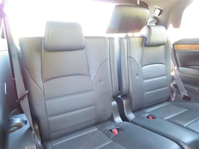 U00048122101_37_002.jpg
