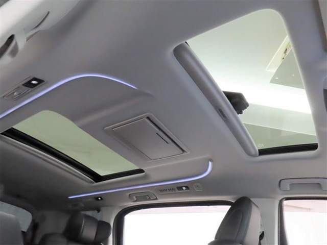 U00048438677_10_001.jpg