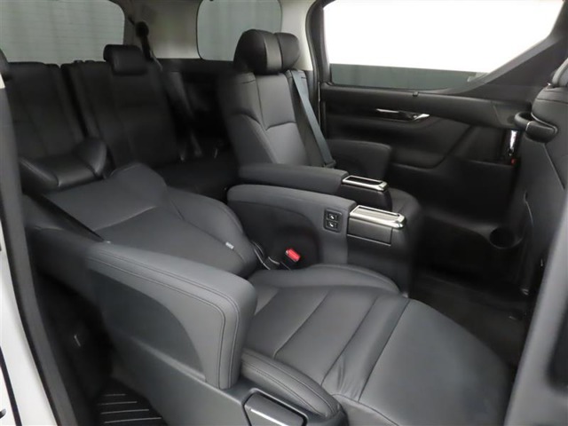 U00048244936_37_001.jpg
