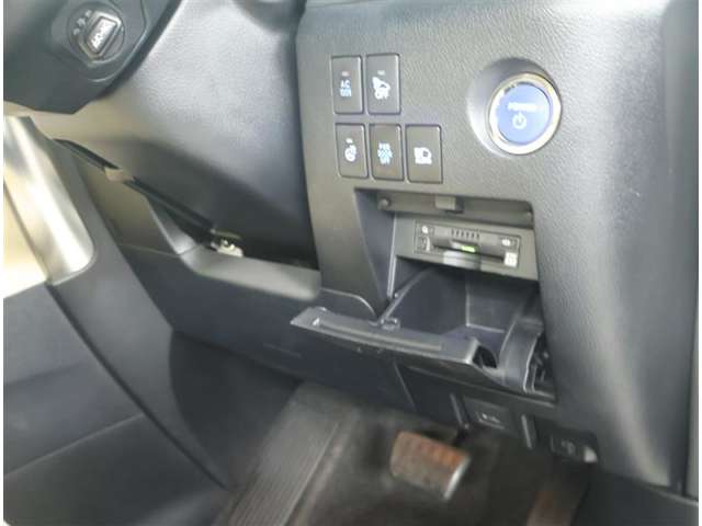 U00048321428_10_001.jpg