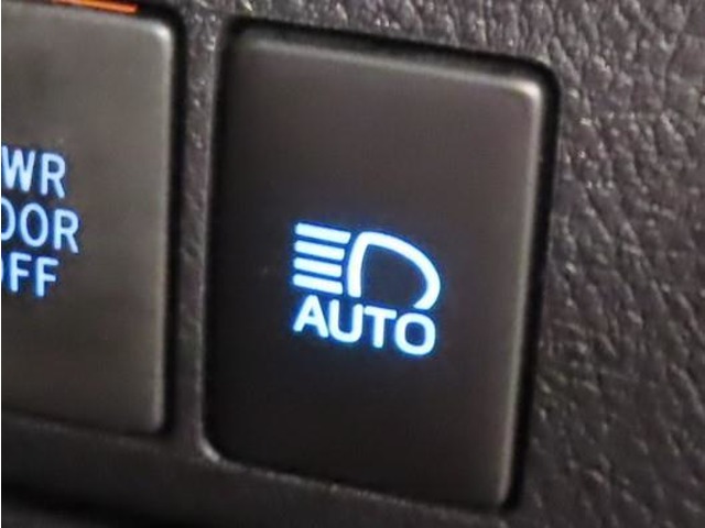 U00047998450_11_001.jpg