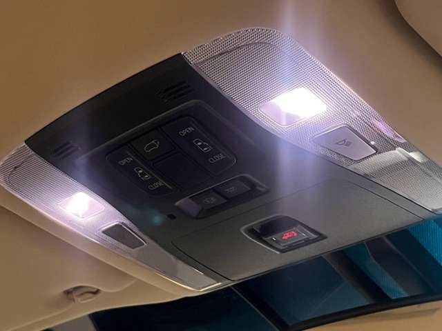U00048314321_70_002.jpg