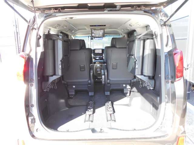 U00047860715_14_002.jpg