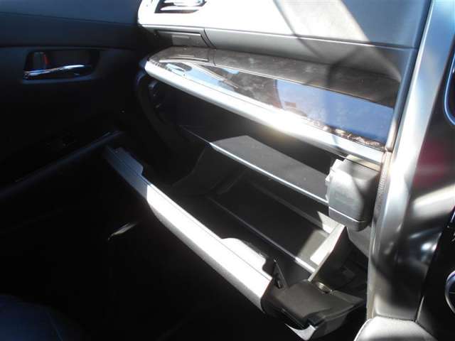 U00047860715_31_002.jpg