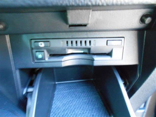 U00047860715_40_002.jpg