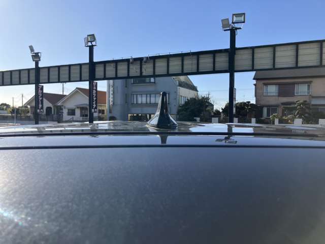UJ0047990693_81_001.jpg