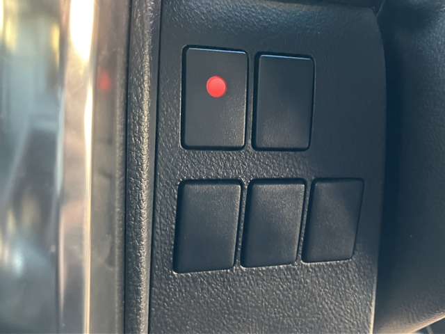 UJ0047470401_51_002.jpg