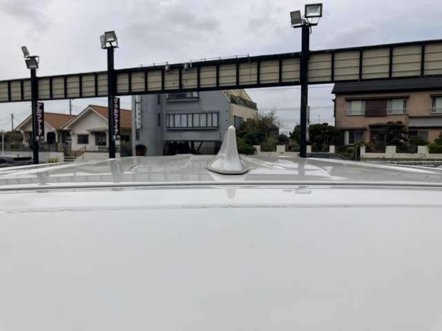 UJ0048492924_72_001.jpg