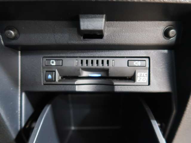 U00048438887_40_001.jpg