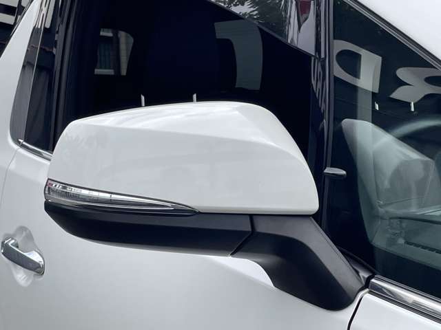 UJ0046848158_60_004.jpg