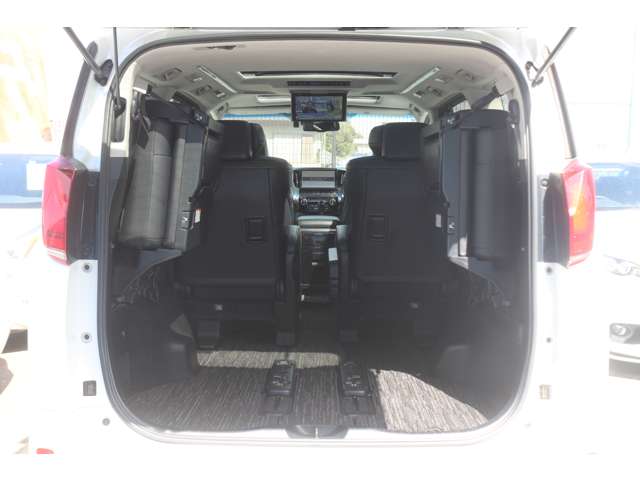 UJ0048507335_64_001.jpg
