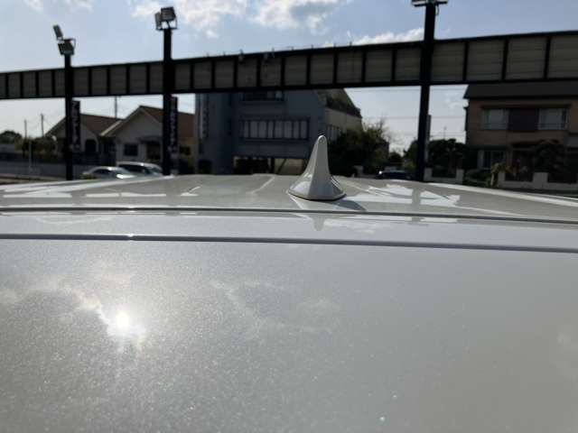 UJ0048492864_70_001.jpg