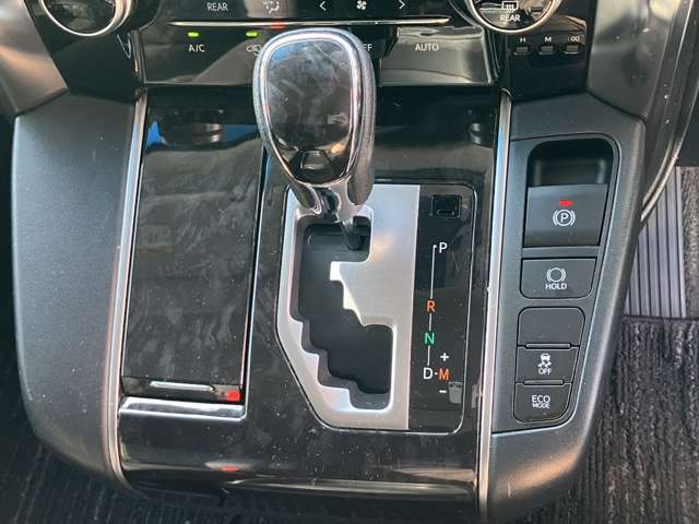 UJ0048392396_56_001.jpg