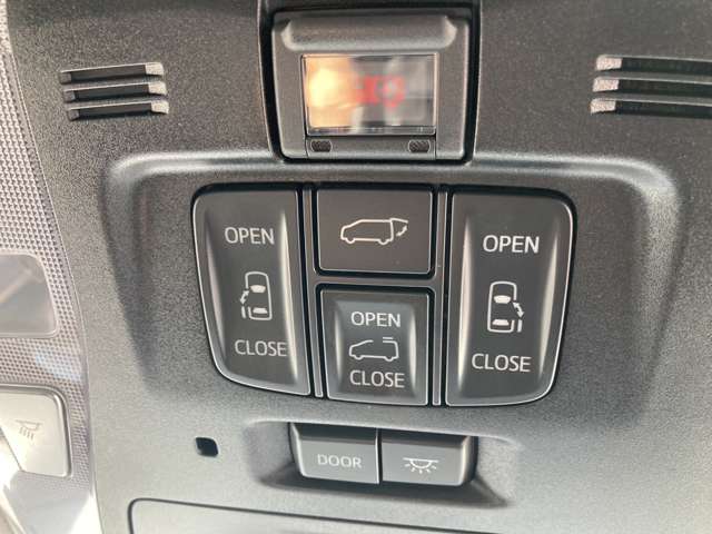 UJ0047741219_10_001.jpg