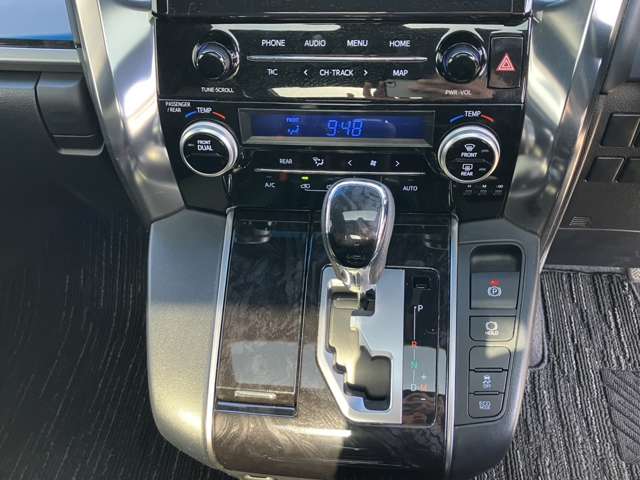 UJ0048045307_56_001.jpg