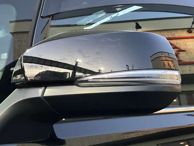 UJ0048045307_60_001.jpg