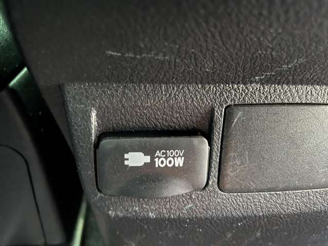 UJ0048161021_13_001.jpg