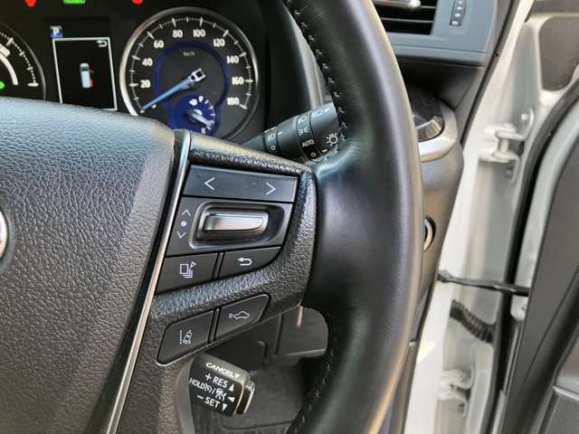 UJ0048045261_53_001.jpg