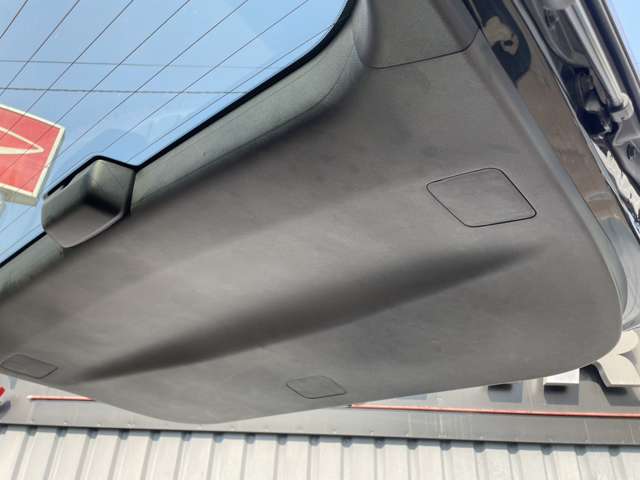 UJ0048466922_42_001.jpg
