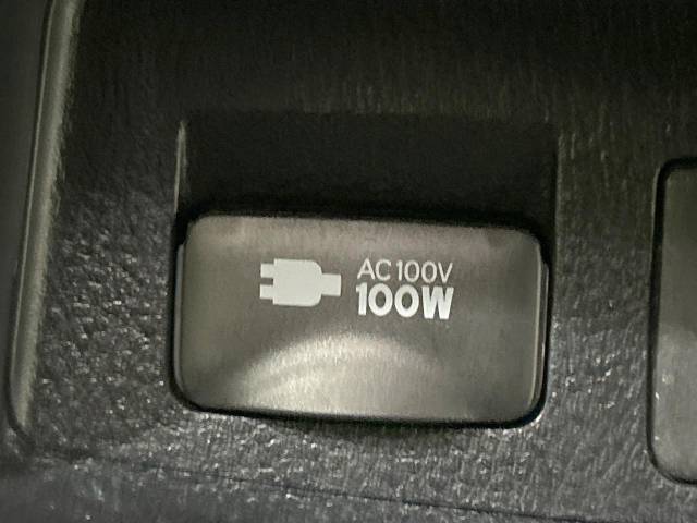 UZ0048428195_52_001.jpg