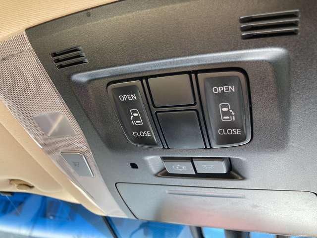 UJ0046728082_58_004.jpg