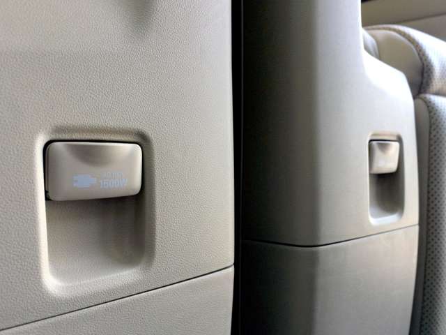 U00048104962_17_002.jpg