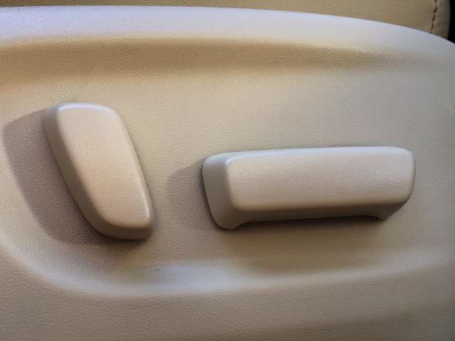 U00048104962_30_002.jpg