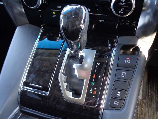 U00048162732_12_002.jpg