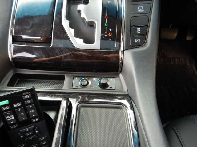U00048434383_31_001.jpg