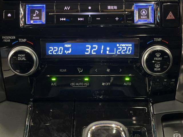 UZ0047278102_33_001.jpg