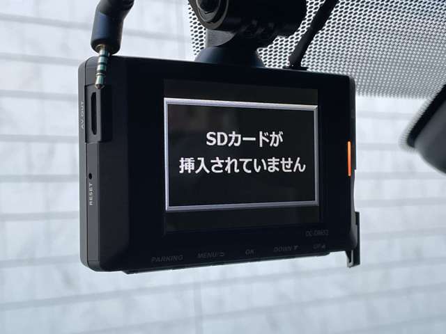 UZ0048119032_7_002.jpg