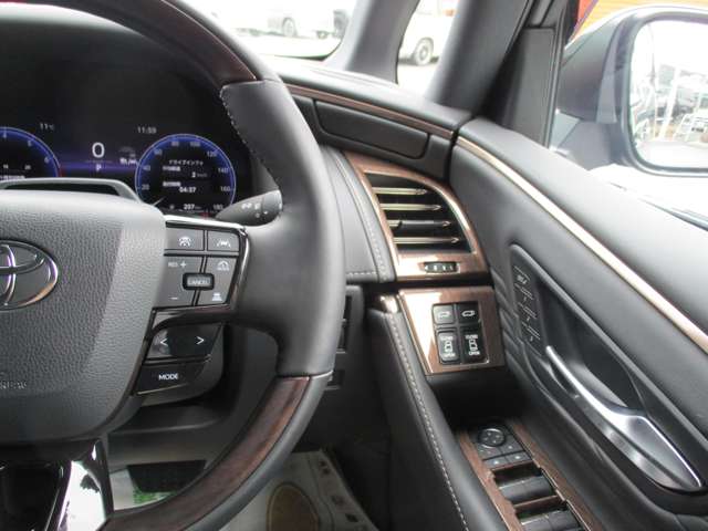 U00048318354_38_001.jpg