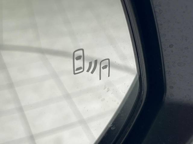 UZ0048531170_55_001.jpg