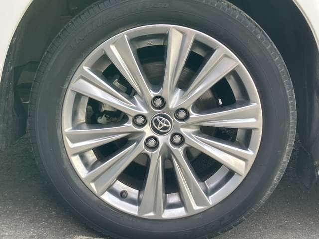 UJ0048344861_68_001.jpg
