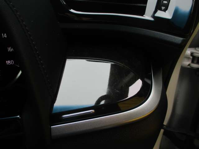 U00046958587_33_001.jpg