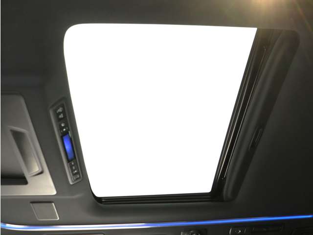 U00048522217_49_002.jpg