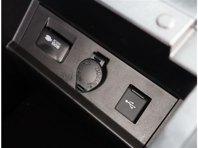 UJ0048243059_53_001.jpg