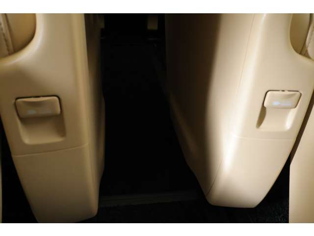 U00048016871_63_001.jpg