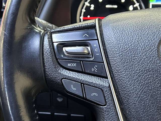 UJ0048467669_32_002.jpg