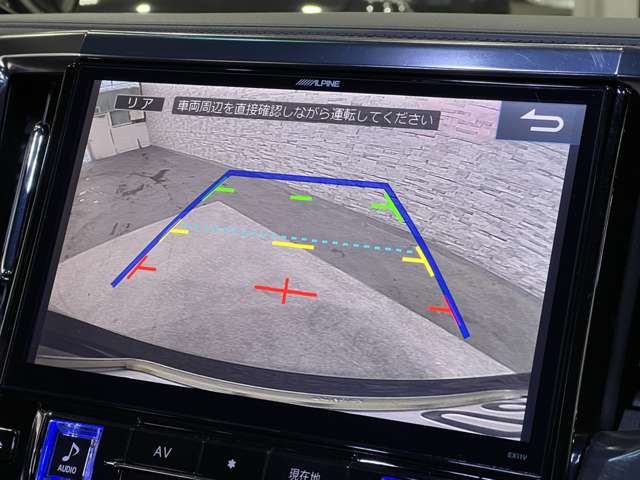 UJ0048467669_40_001.jpg