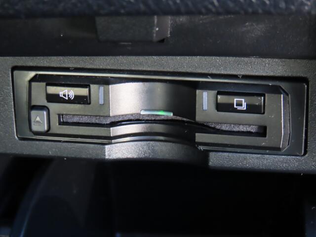 UZ0047549468_3_001.jpg