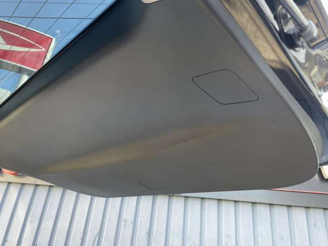 UJ0048099883_42_001.jpg