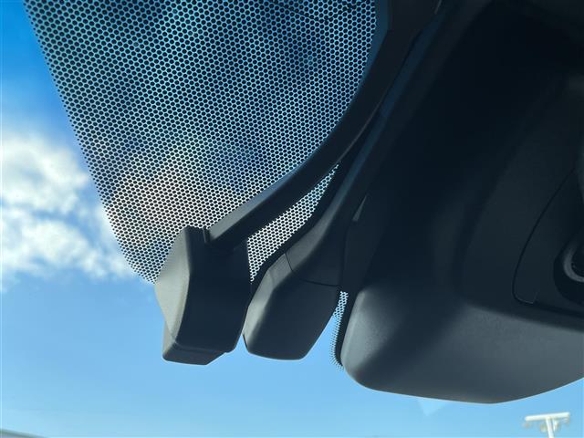 UZ0047746933_6_002.jpg