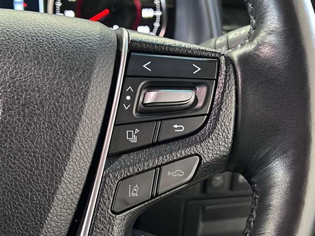 UJ0047709651_32_002.jpg